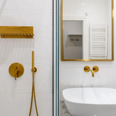 Vistula River Deluxe By Bookinghost