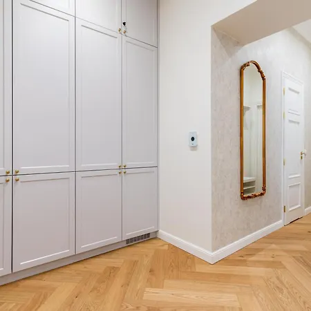 Vistula River Deluxe By Bookinghost